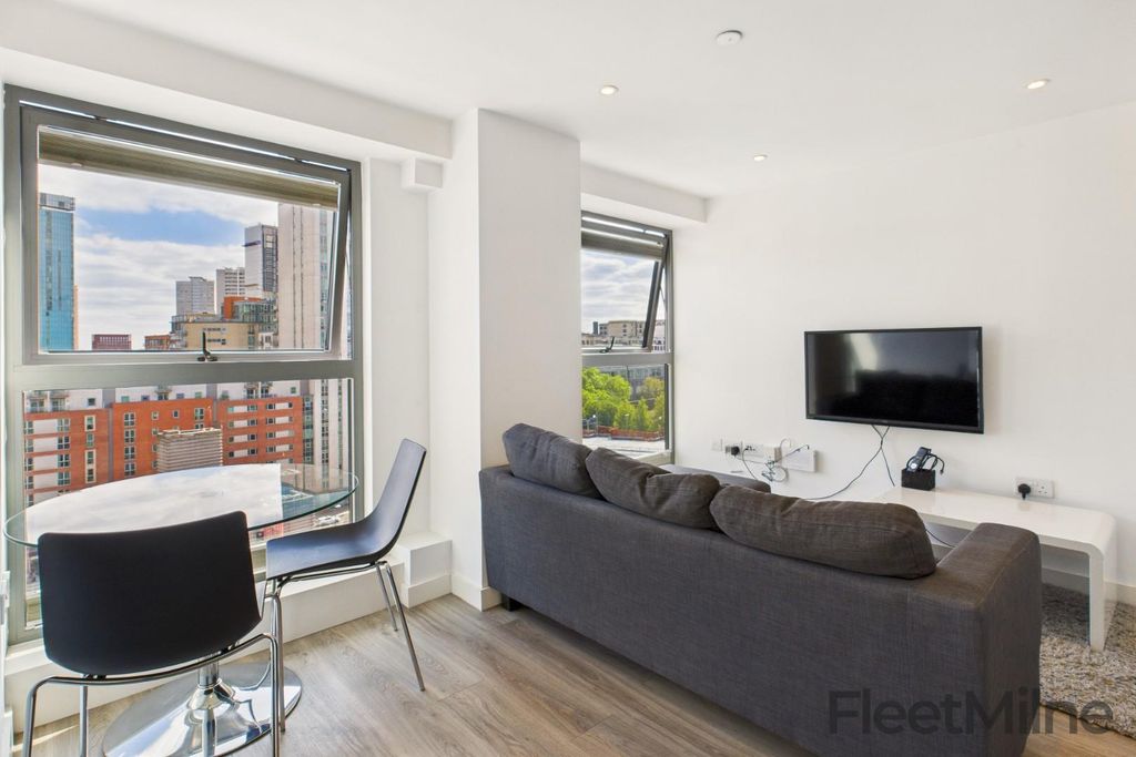 Property photo 1 of 11 Living Space