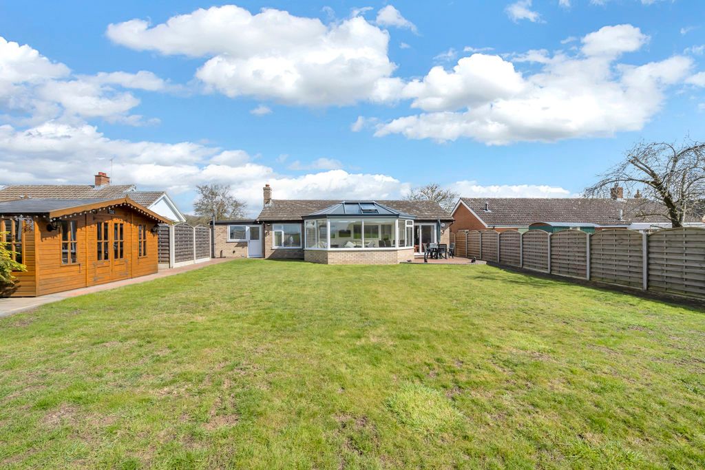 Property photo 2 of 22 Rear Garden