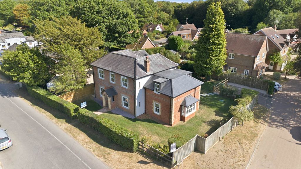 Property photo 1 of 23
