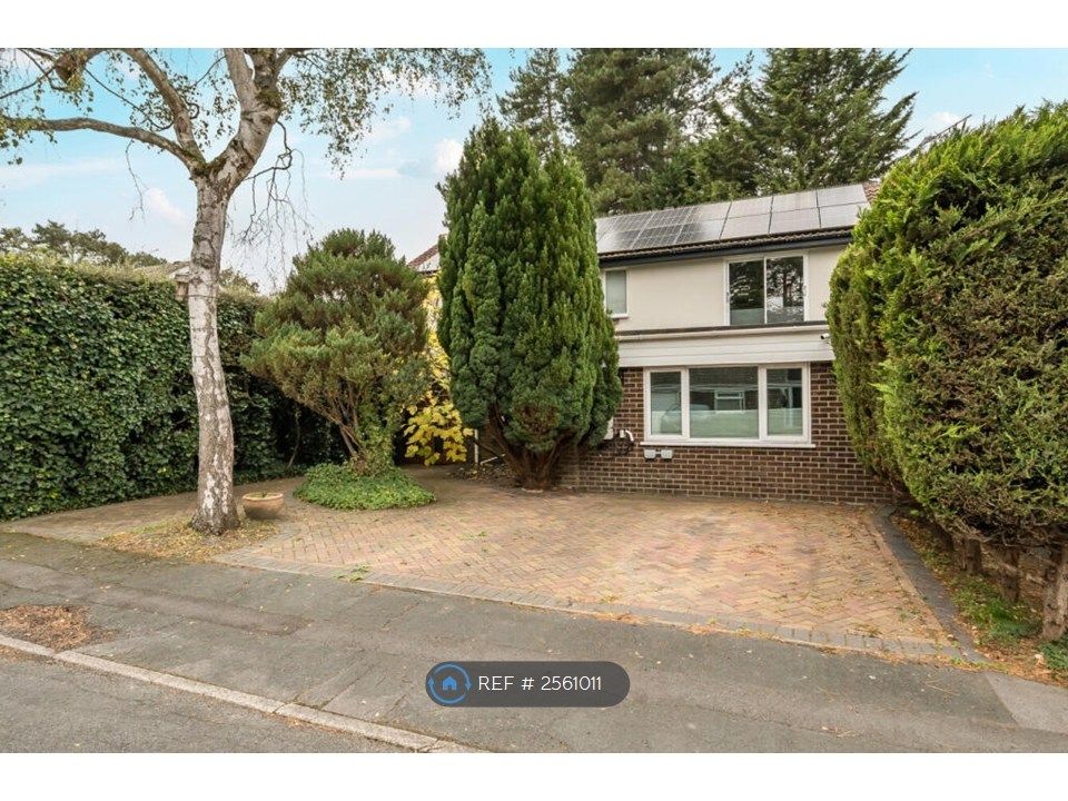 Property photo 2 of 25