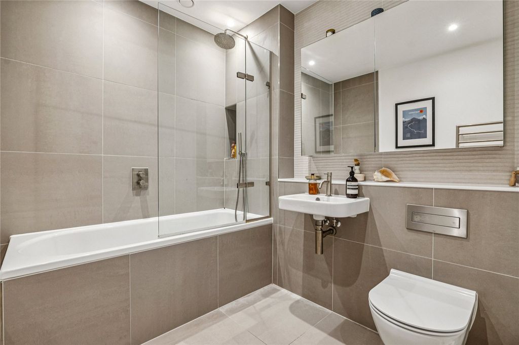 Property photo 3 of 7 Picture No. 05