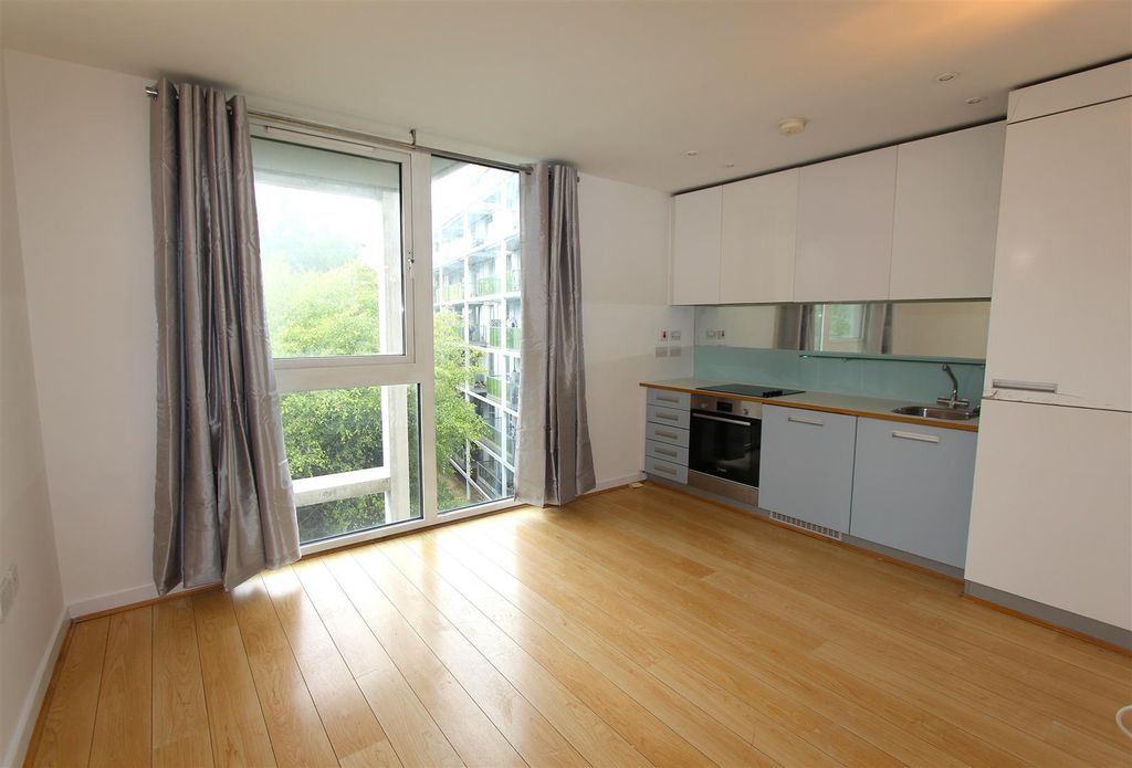 Property photo 2 of 7 Dt3Kk2D3Q0Q2Zhra4d8Zpq.Jpg