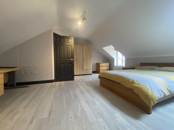 Property photo 2 of 19 Bedroom