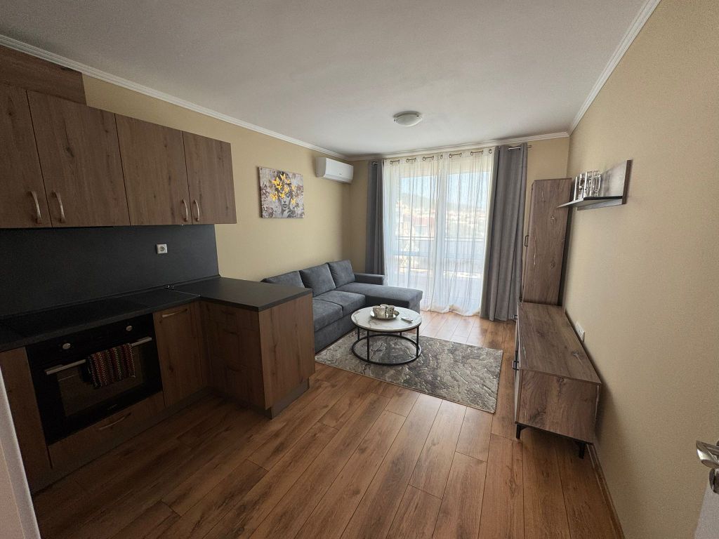 Property photo 3 of 14