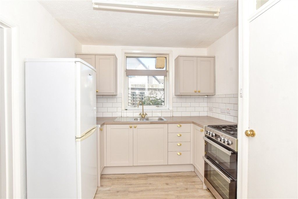 Property photo 3 of 13 Kitchen