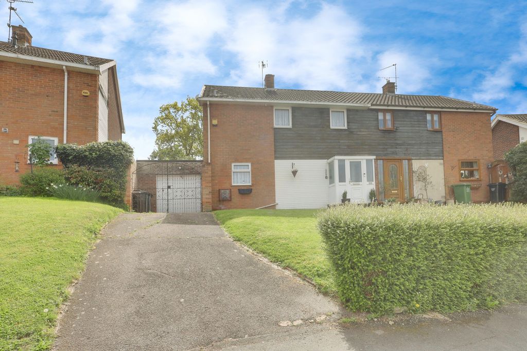 Property photo 1 of 27
