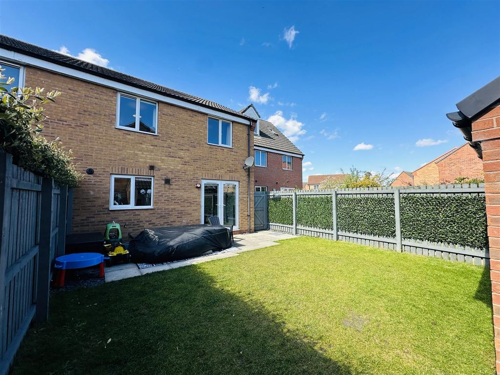 Property photo 3 of 19 Rear