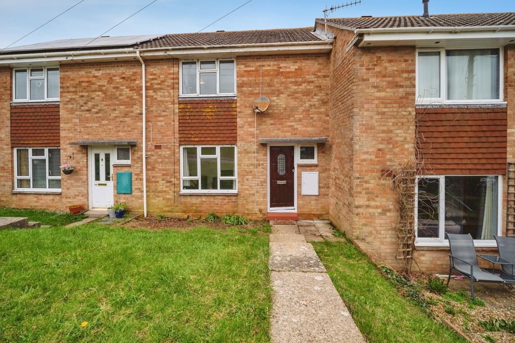 Property photo 2 of 19