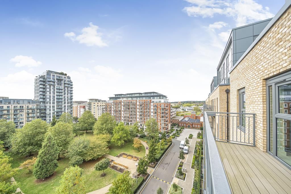 Property photo 3 of 10 Balcony