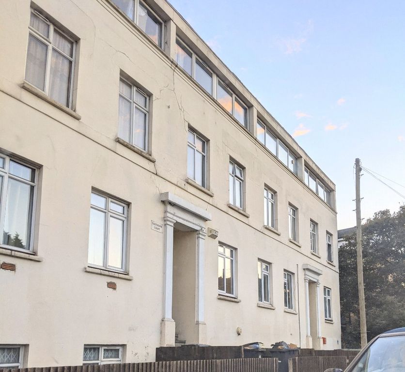 Property photo 2 of 15 Picture No. 19