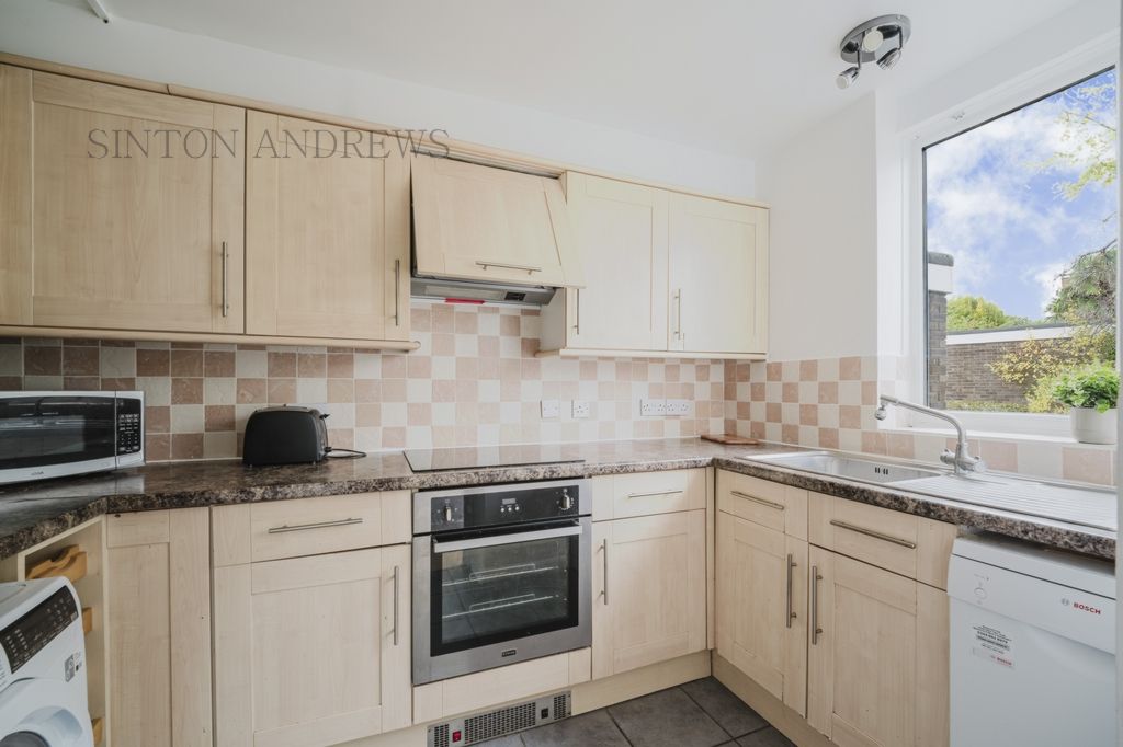 Property photo 3 of 11 Photo 10