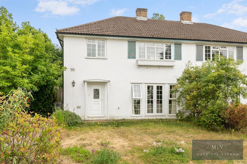 Property photo 1 of 12 Campden Road 62 MV-14.Jpg