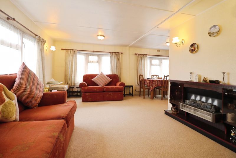 Property photo 3 of 20 Photo 11