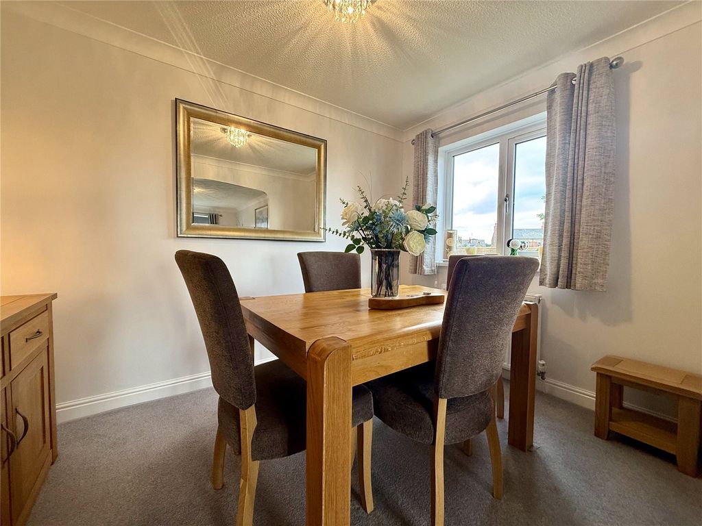 Additional image 5 of 2 bed flat for saleAlexandra Court, Bridlington, East Riding Of Yorkshire YO15