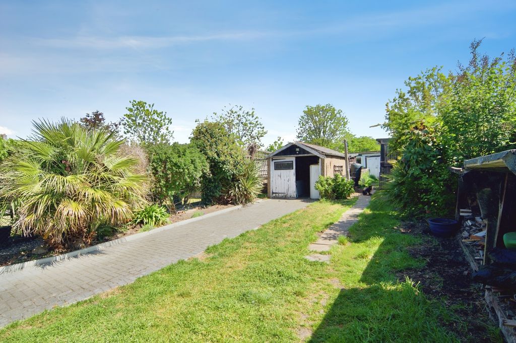 Property photo 3 of 15 Pbox-Img.Jpg