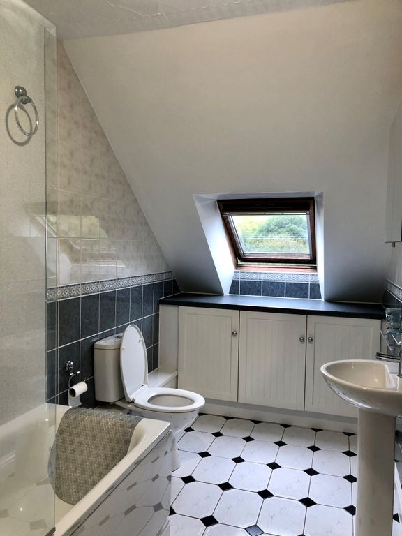 Property photo 3 of 8 Image