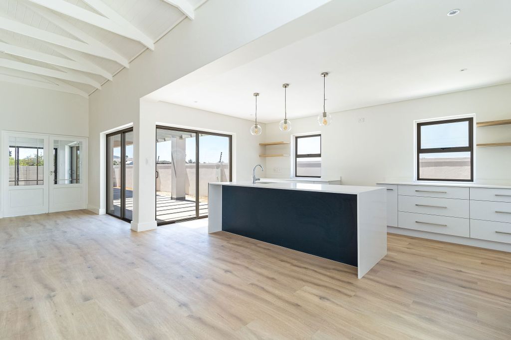 Property photo 3 of 19 Dbv1686540