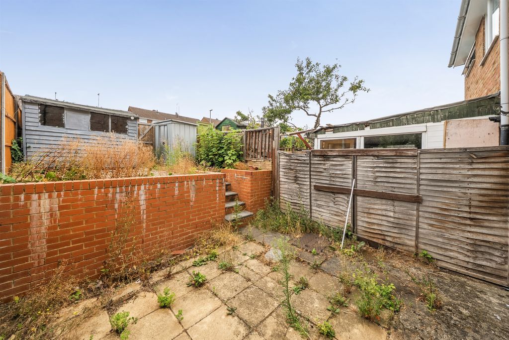 Property photo 2 of 14