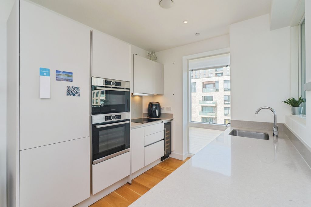 Property photo 2 of 15 Kitchen
