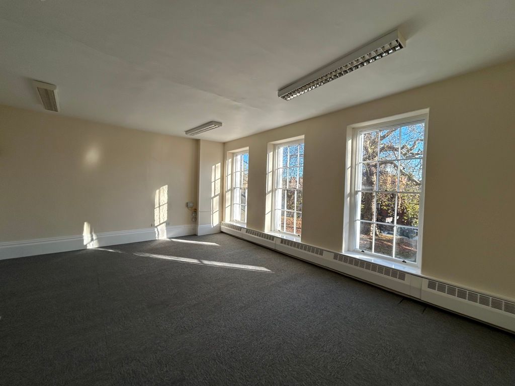 Property photo 3 of 6 Photo 7