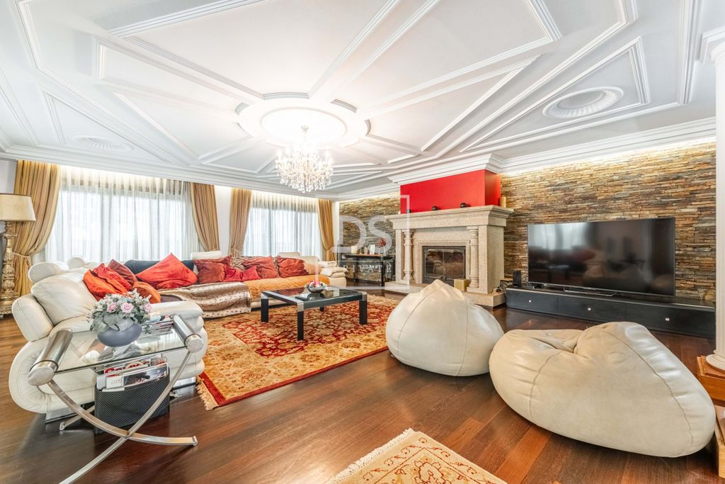 Property photo 3 of 68