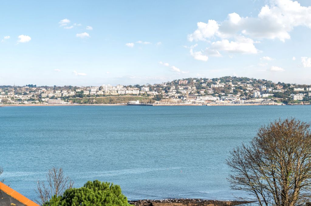 Property photo 1 of 27 1 - 1380516-21-691c95...