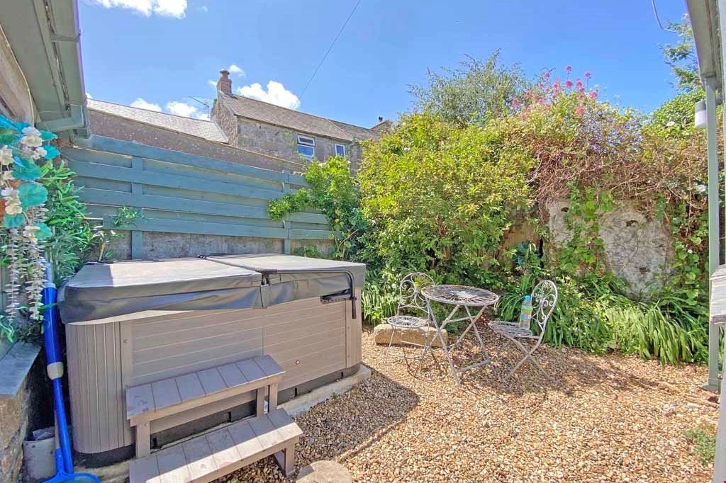 Property photo 3 of 11 Photo 3
