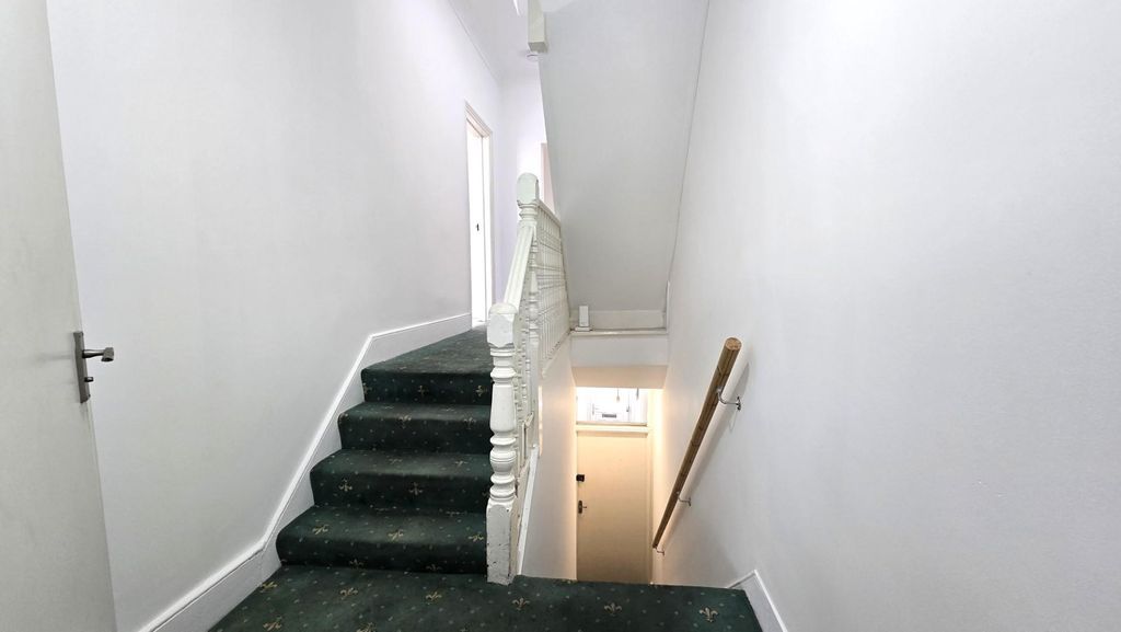 Property photo 2 of 8 133.Jpg