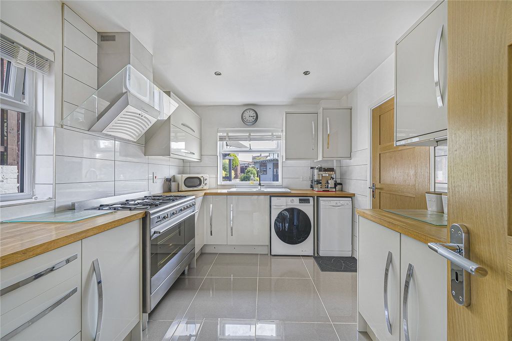 Property photo 2 of 39 Kitchen