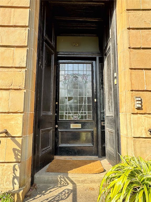 Property photo 3 of 13 Entrance