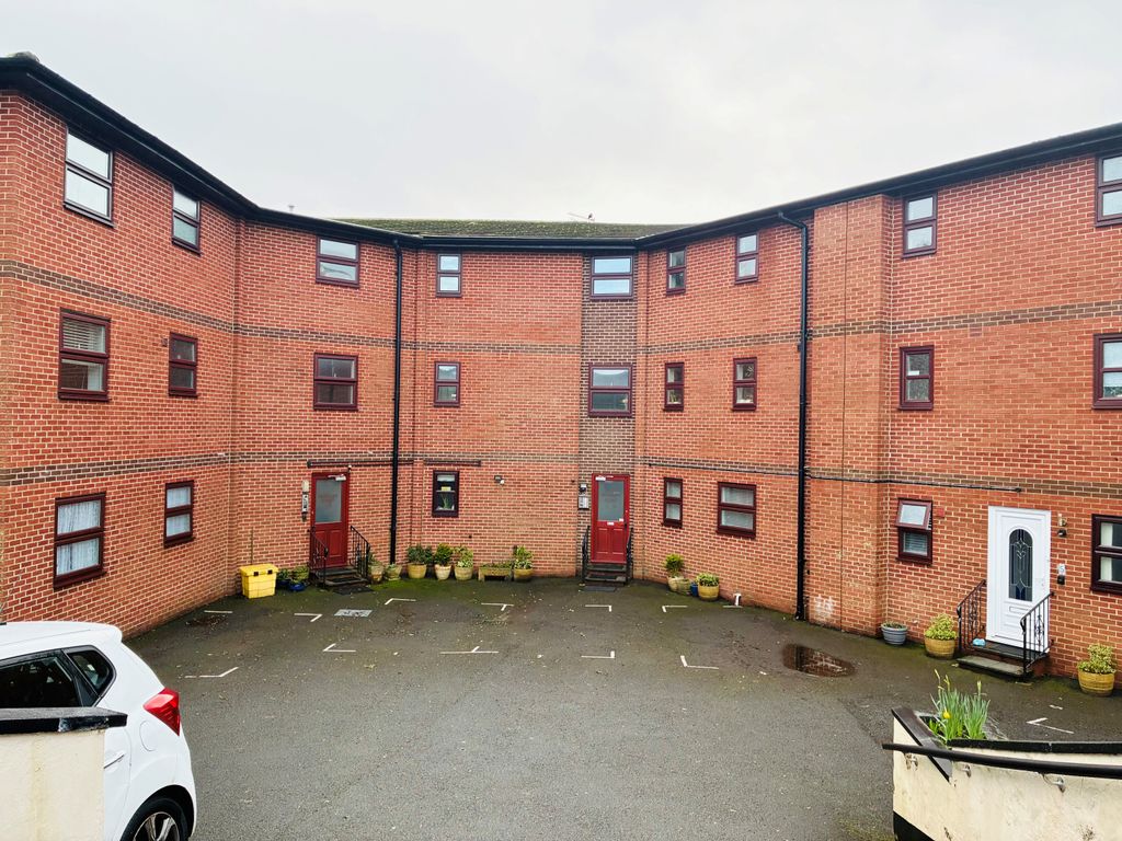 Additional image 11 of 2 bed flat for saleEast Cliff Road, Dawlish EX7