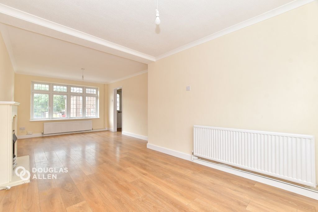 Property photo 2 of 13 Image