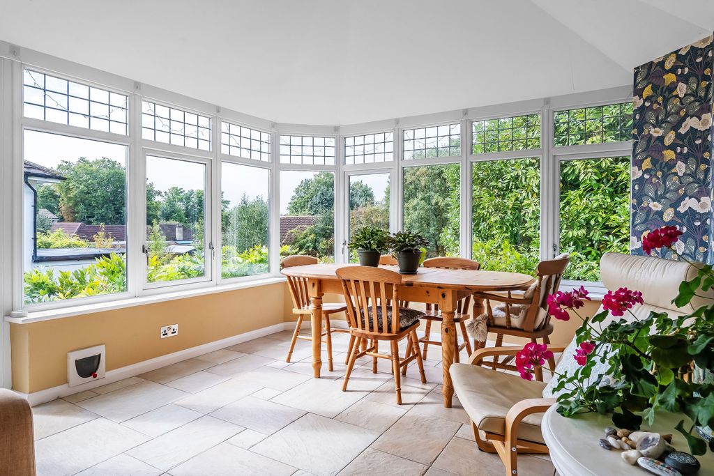 Property photo 2 of 19 Picture No. 08