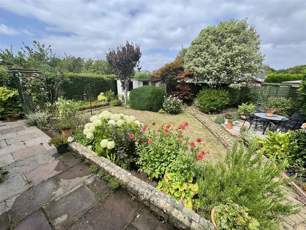Property photo 2 of 15