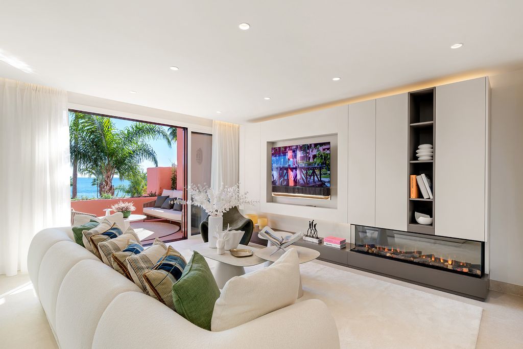 Property photo 2 of 47 Photo 1