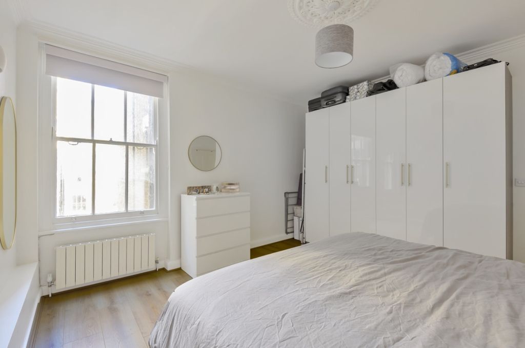 Property photo 3 of 11 Bedroom One