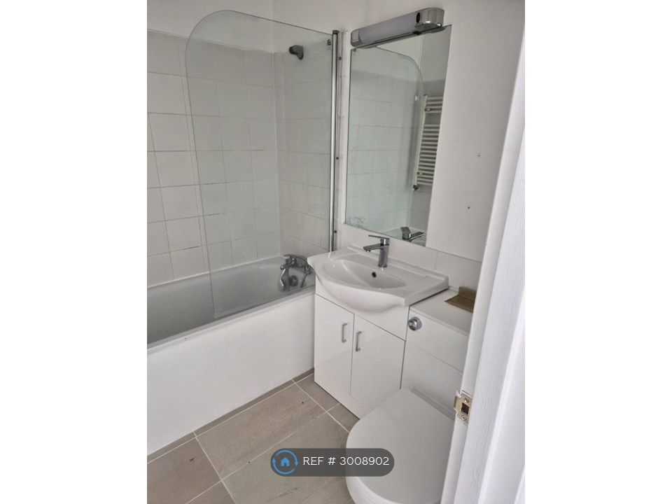 Property photo 3 of 4