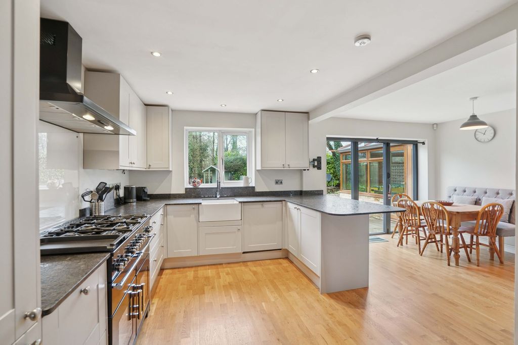 Property photo 2 of 21 Kitchen/Diner