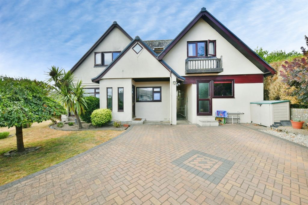 Property photo 1 of 24