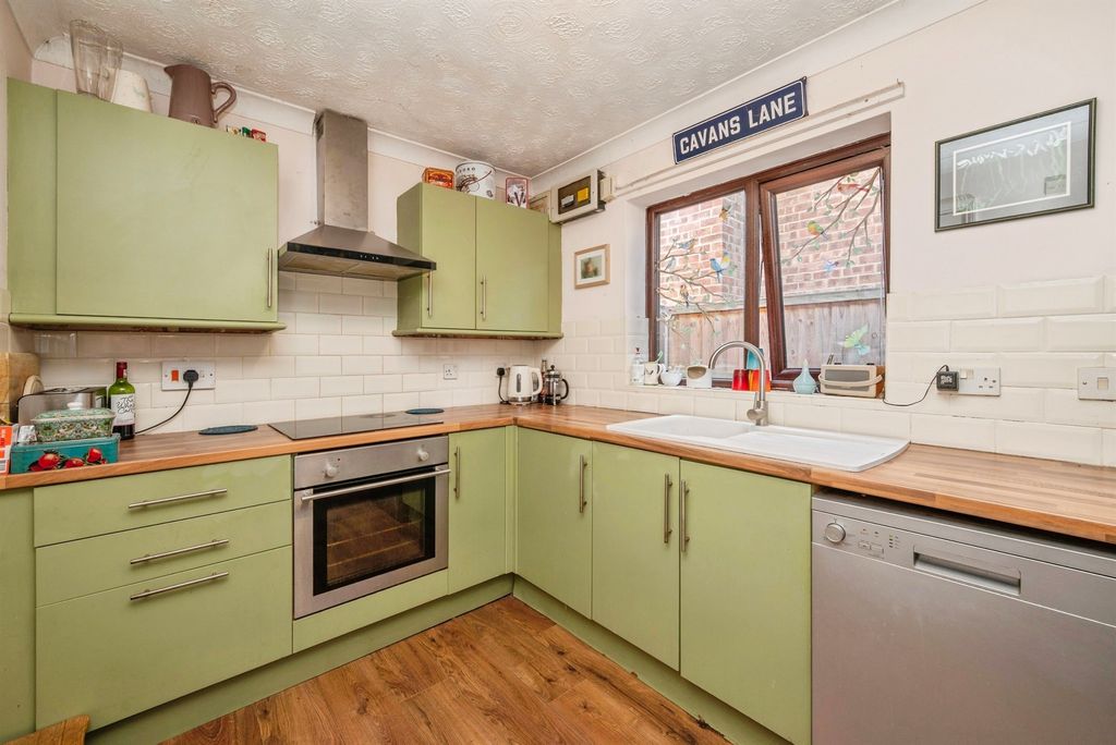 Property photo 2 of 16