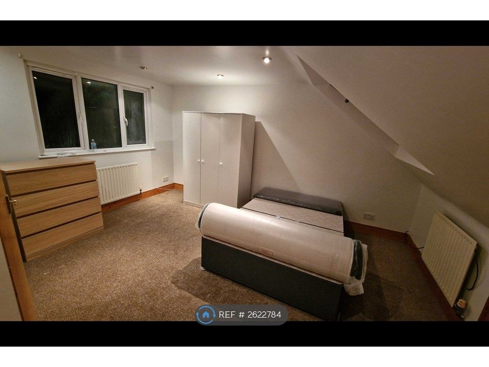 Property photo 1 of 9 Room 1