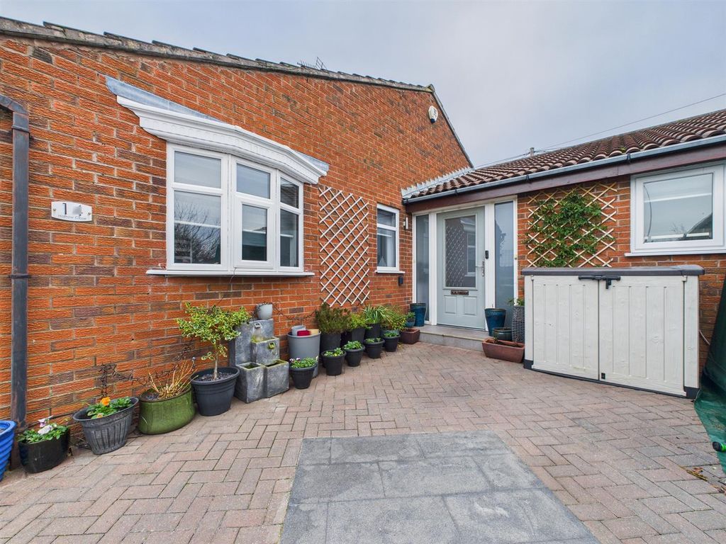 Property photo 1 of 39 Cam03844G0-Pr0367-Still001.Jpg