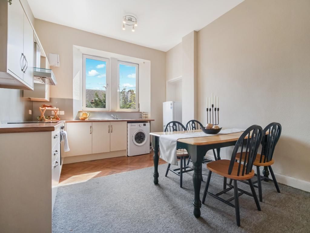 Property photo 3 of 19 Kitchen/Dining