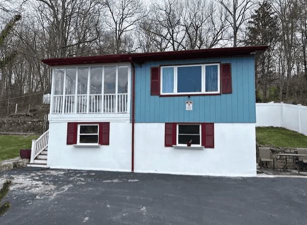 Property photo 1 of 28