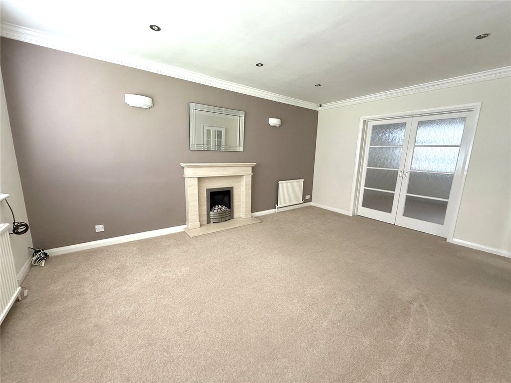 Property photo 3 of 20 Picture No. 30