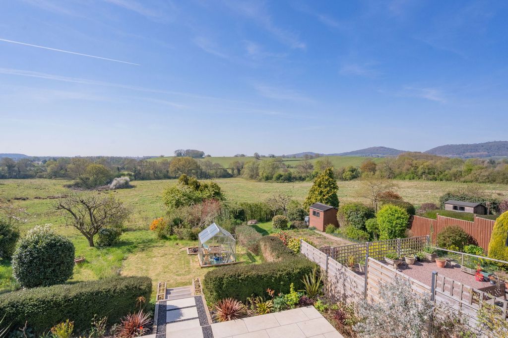 Property photo 2 of 24