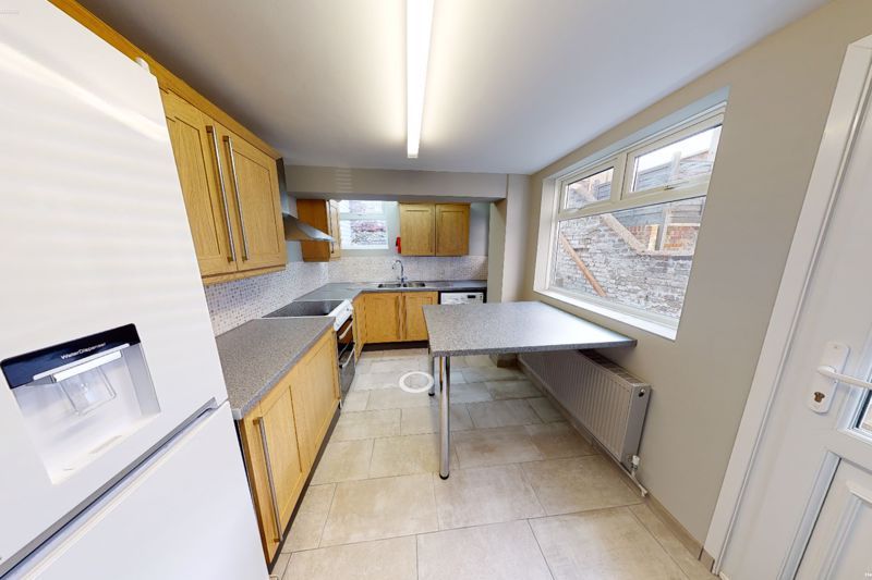 Property photo 2 of 16 Photo 9