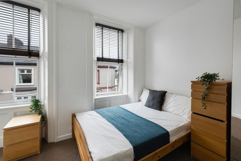 Property photo 3 of 19 1st Ff Room 5 d.Jpg