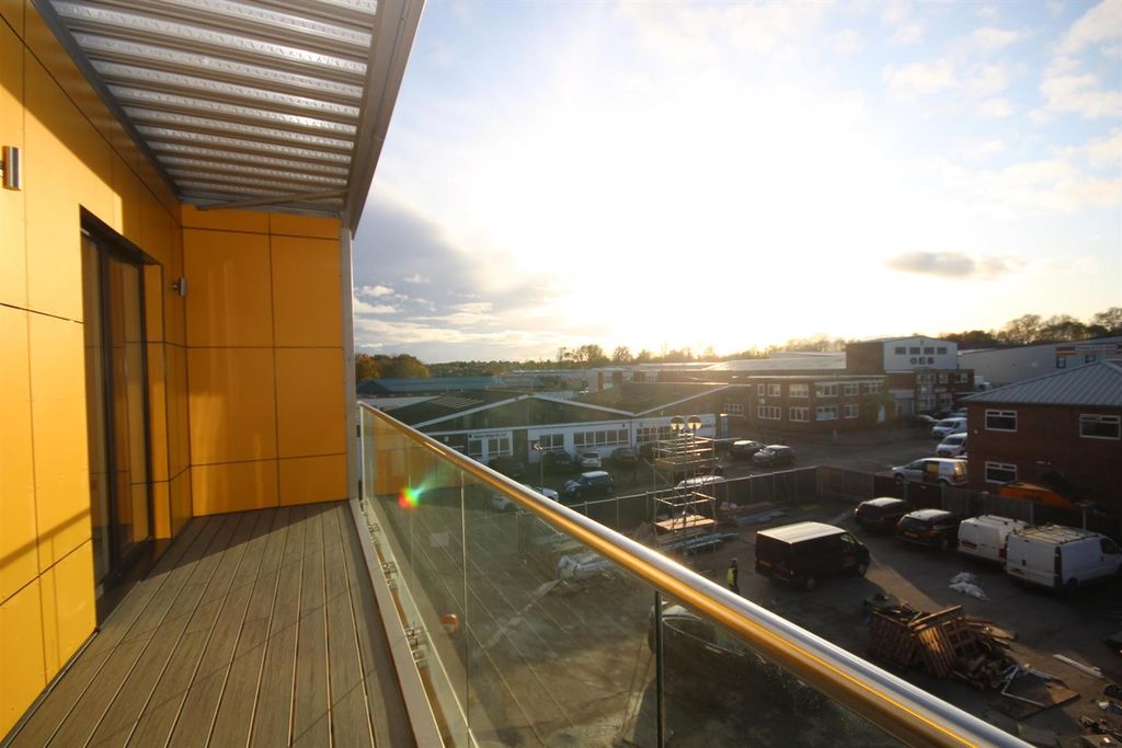 Property photo 2 of 16