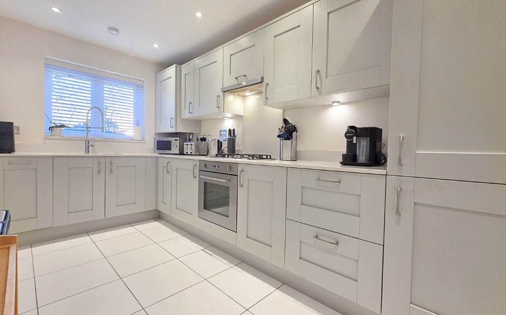 Property photo 3 of 15 4761546